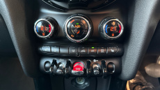 MINI Hatchback 1.5 Cooper Classic 3dr Auto [Comfort/Nav Pack] Petrol Hatchback